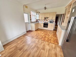 Kitchen area- click for photo gallery